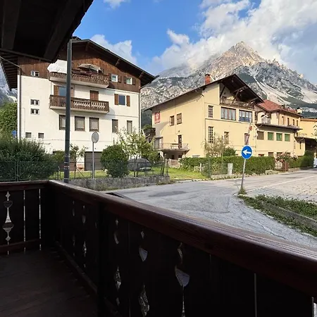 Dolomites View, Private Parking&terrace!